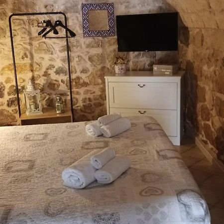 Casa Loredana Шиклі Екстер'єр фото