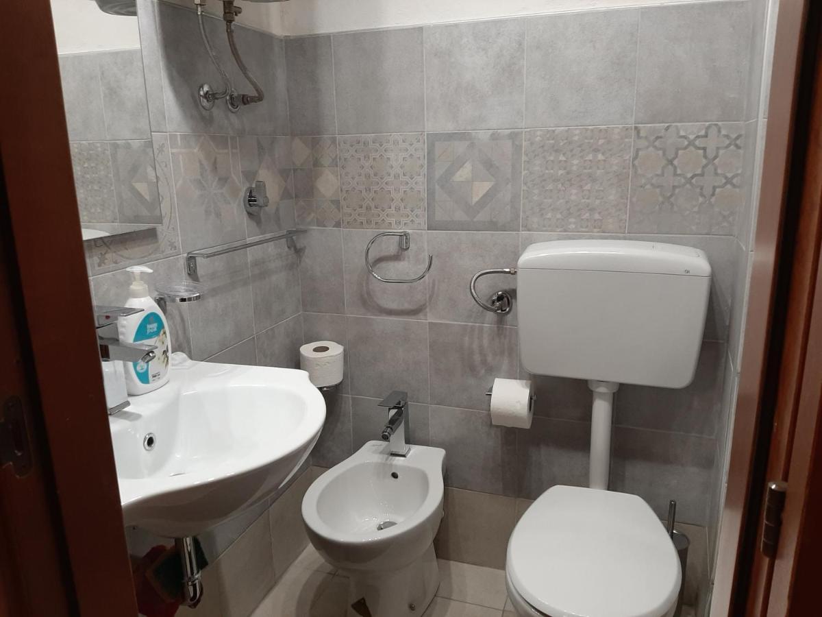 Casa Loredana Шиклі Екстер'єр фото